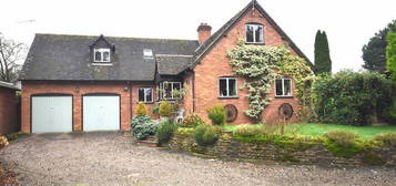 4 bed detached house for sale