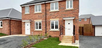 2 bedroom semi-detached house to rent