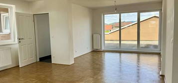 Wohnung nahe der SCS - 4-Zimmerwohnung mit großer privater Terrasse