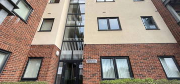 Flat to rent in Bridgefield Court, Bridge Road, Prescot, Merseyside L34