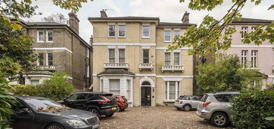 Flat for sale in St. Johns Park, London SE3