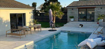 Maison 90m2+ pool house et piscine