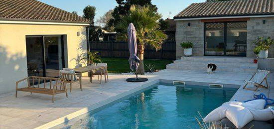 Maison 90m2+ pool house et piscine