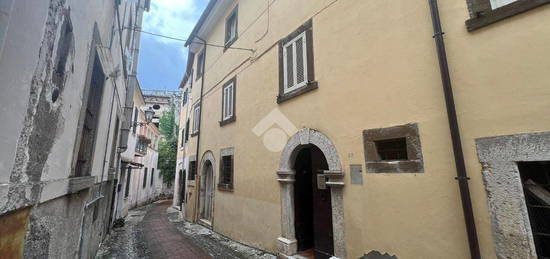 PALAZZO A VEROLI