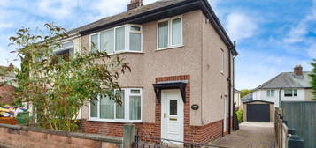 2 bed semi-detached house for sale