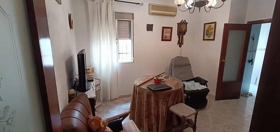 Chalet adosado en venta en San Luis - Albarregas