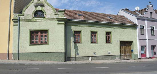 Haus mit großem Garten und großem Bauplatz, vor Hochwasser sicher