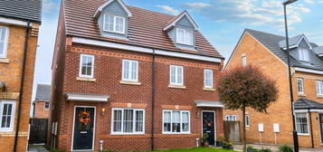 Town house for sale in Albion Close, Houghton Le Spring DH4