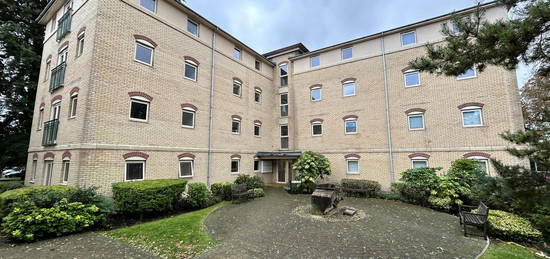 Flat to rent in Sir Bernard Lovell Road, Malmesbury SN16