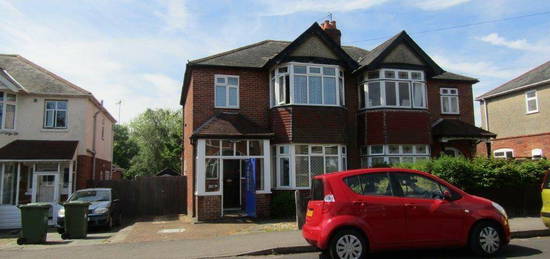 4 bedroom semi-detached house