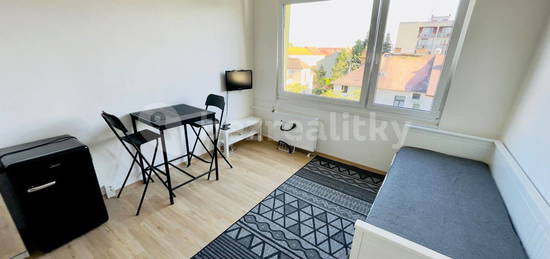 Pronájem bytu Garsoniéra 23 m², Nádražní, České Budějovice