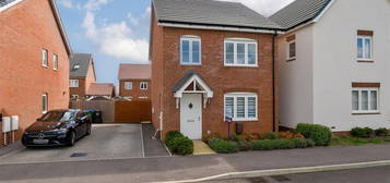 3 bedroom detached house to rent