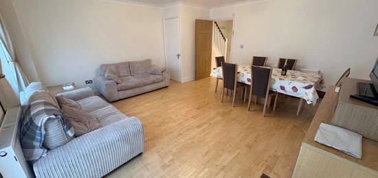 End terrace house to rent in Meadowgate Close, Mill Hill, London NW7