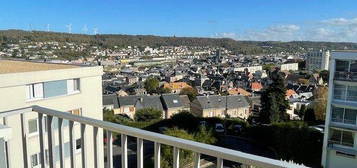 Appartement 3 pièces 79m2 vue dégagée ville et mer