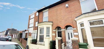 Terraced house to rent in Stansted Road, Southsea PO5