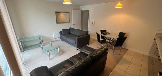 2 bed flat to rent