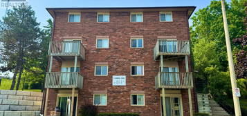 7 - 3 SAWMILL ROAD, Barrie (Ardagh), Ontario