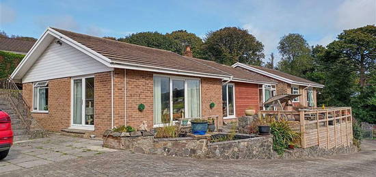 4 bedroom detached bungalow for sale