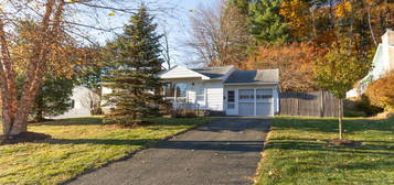 95 Asci Dr, Pittsfield, MA 01201