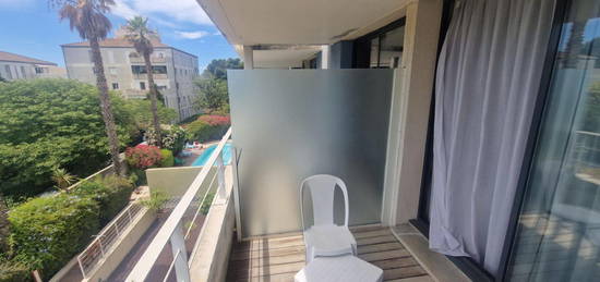 Studio  à vendre, 1 pièce, 23 m², Étage 2/–