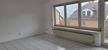 1-Zimmer-Apartment mit Freisitz und Stellplatz