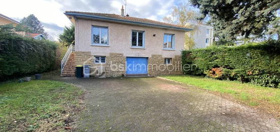 MAISON LUMINEUSE ET FAMILIALE AVEC SON TERRAIN DE 1187m2!