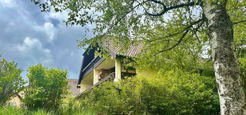 Ruhige 2 Zimmerwohnung in idyllischer Lage mit Balkon und Garagenstellplatz