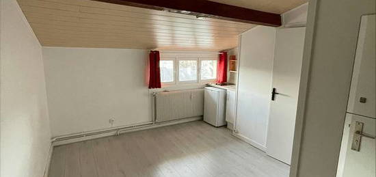 Location appartement 1 pièce 12 m²