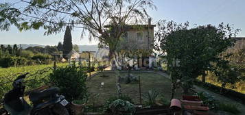 Villa unifamiliare via Santa Gemma 5, Camaiore Paese, Camaiore