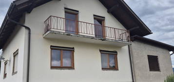 geräumiges Wohnhaus in Feldkirchen am Stadtrand