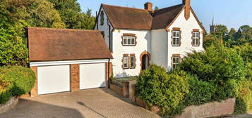 6 bedroom detached house for sale