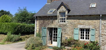 Cotes D'armor, Plouguenast-langast, Maison De 3 Chambres, Quelques Travaux à Prévoir, Grand Potentiel.