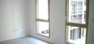 STUDIO 26 m² CENTRE-VILLE