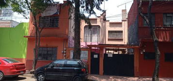 Venta Casa 9 Ambientes Tacuba