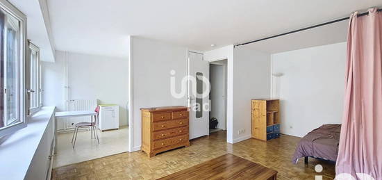 Studio  à vendre, 1 pièce, 33 m², Étage 1/3