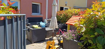Maison mitoyenne sur deux niveaux - 47 m2 - 2 chambres - Te