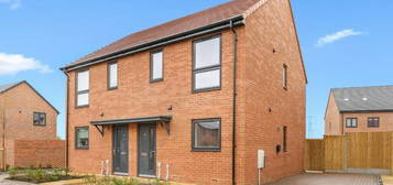 2 bedroom semi-detached house