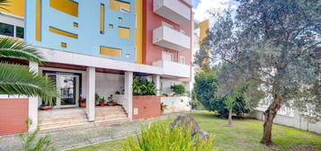 Apartamento T4 em Cascais/Centro-Bairro Assunção