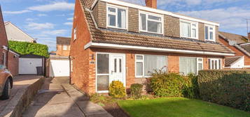 3 bedroom semi-detached house to rent