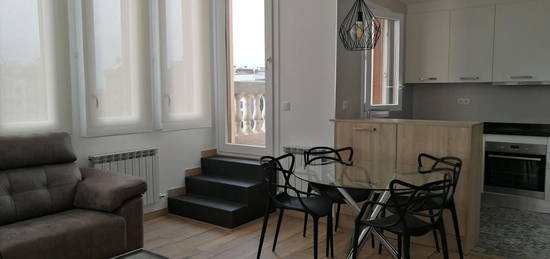 Apartamento de alquiler en Carrer Vila Antònia, Rambla Ferran