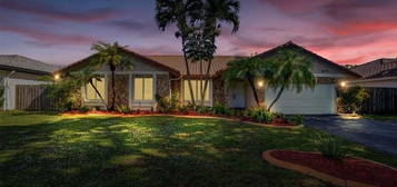 5103 NW 66th Ln, Coral Springs, FL 33067