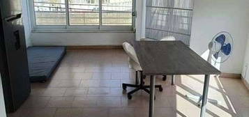 Apartamento T1 em centro de Aveiras de Cima para alugar