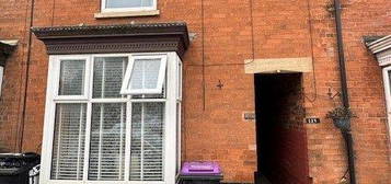 2 bed terraced house to rent