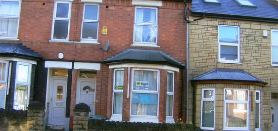 4 bed terraced house to rent