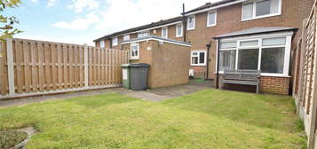 Terraced house to rent in Greenlea Avenue, Yeadon, Leeds, West Yorkshire LS19