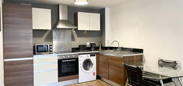 Flat to rent in Bridport Street, Liverpool L3