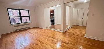 76-09 34th Ave #5, Jackson Heights, NY 11372