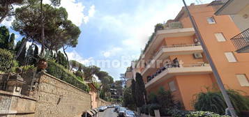 Bilocale via di San Valentino, Euclide, Roma