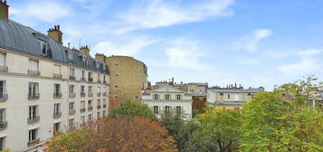 3 pièces de 62,6m2 - En étage élevé avec ascenseur, 2 chambres, Calme et Vue Dégagée- Lepic /Abbesses (Paris 18ème)