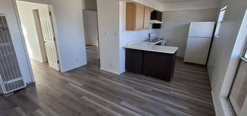 152 General Arnold St NE APT 5, Albuquerque, NM 87123